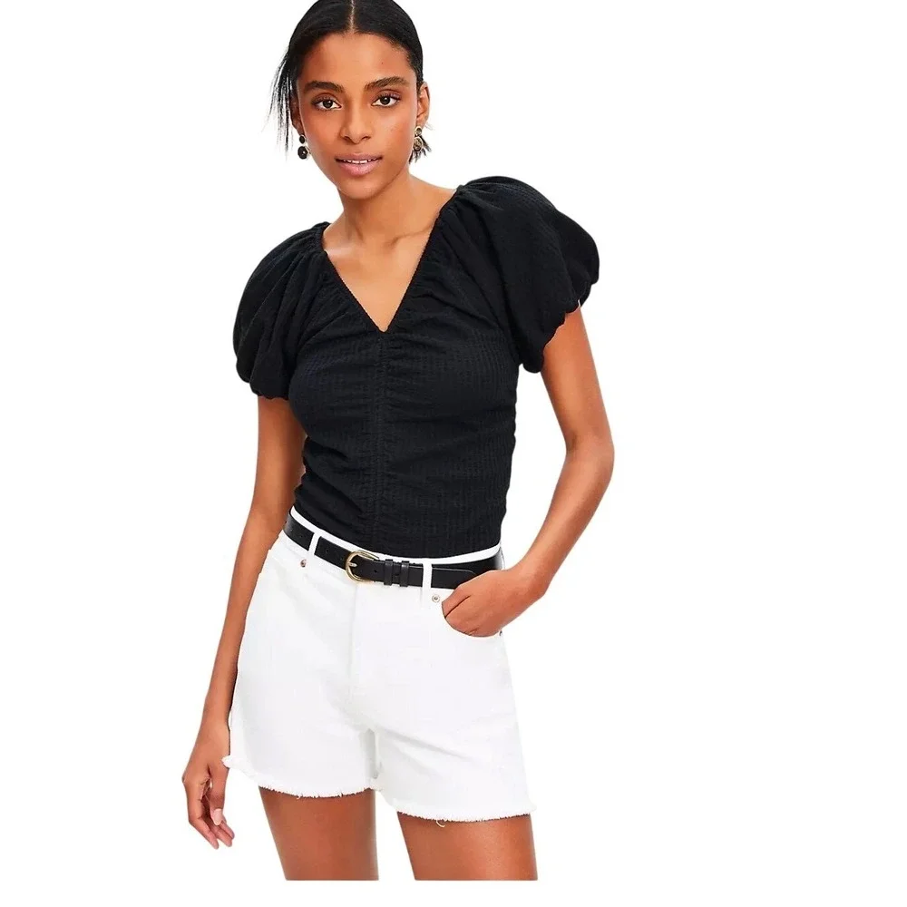 LOFT‎ Seersucker Cinched Bubble Sleeve Black Textured V Neck Top Size Large